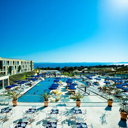 法肯斯特尼狄亚多拉家庭酒店 酒店