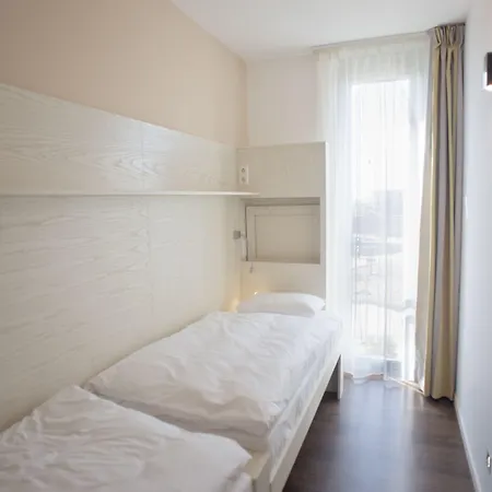 酒店 法肯斯特尼狄亚多拉家庭酒店 佩特坎内