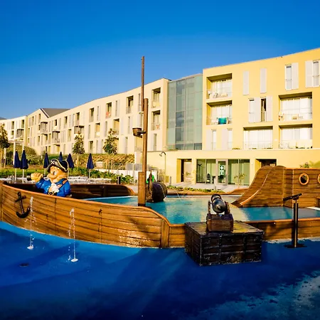 法肯斯特尼狄亚多拉家庭酒店 酒店