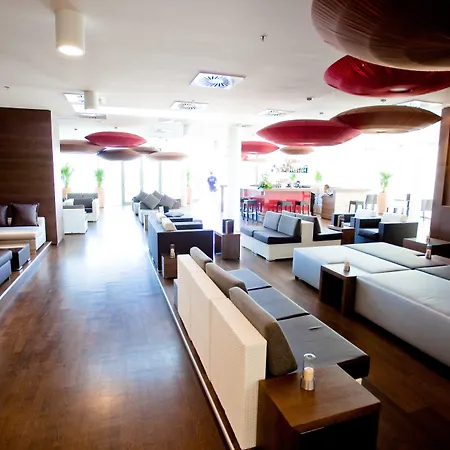 法肯斯特尼狄亚多拉家庭酒店