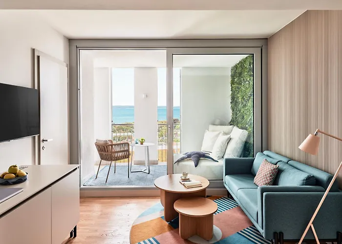 法肯斯特尼狄亚多拉家庭酒店 酒店 佩特坎内