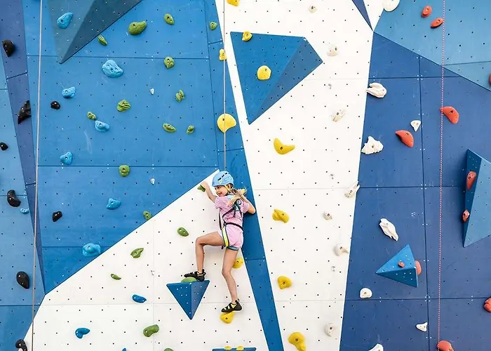 法肯斯特尼狄亚多拉家庭酒店 佩特坎内