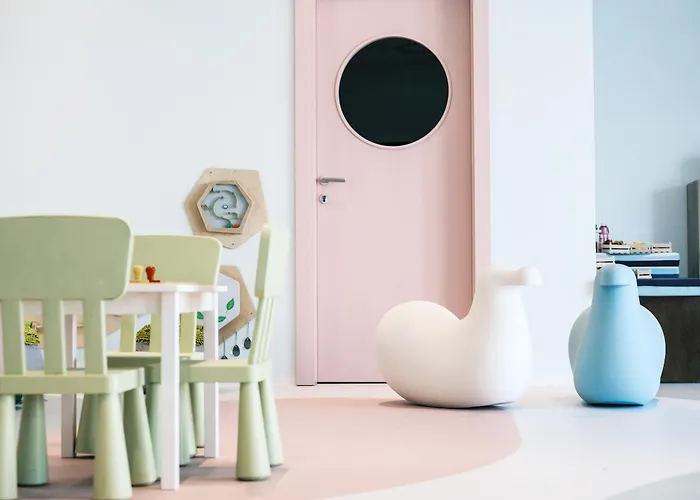 法肯斯特尼狄亚多拉家庭酒店 酒店 5*