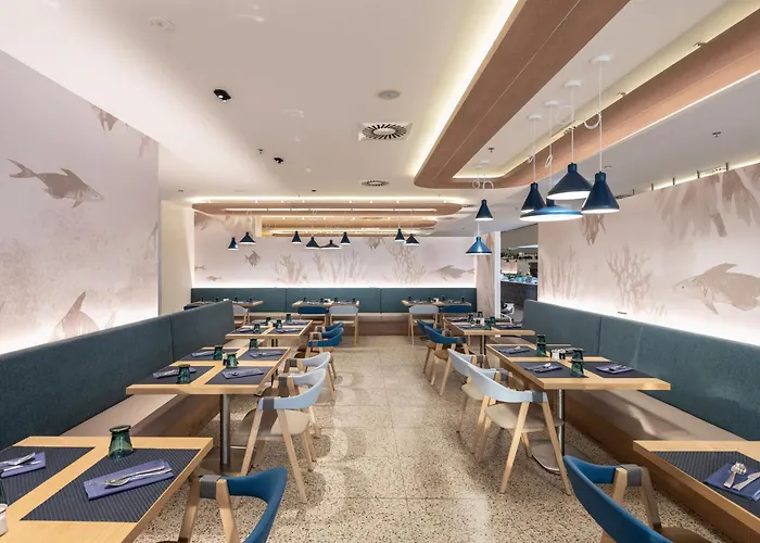 法肯斯特尼狄亚多拉家庭酒店 酒店 佩特坎内