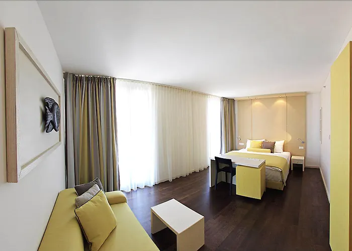 酒店 法肯斯特尼狄亚多拉家庭酒店 5*