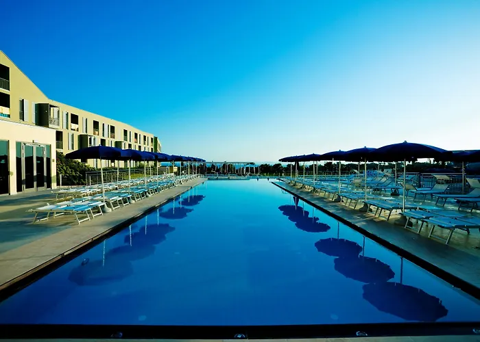 法肯斯特尼狄亚多拉家庭酒店 5* 佩特坎内