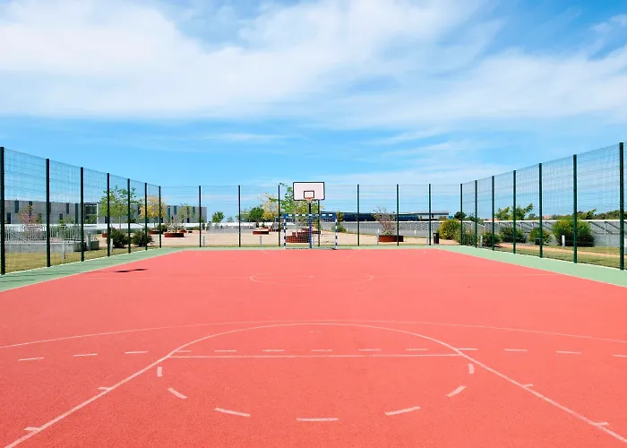 法肯斯特尼狄亚多拉家庭酒店 酒店 佩特坎内