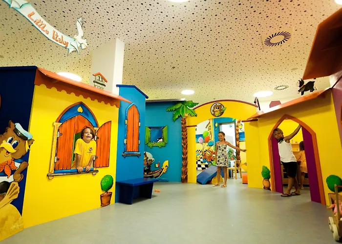 法肯斯特尼狄亚多拉家庭酒店 酒店 5*