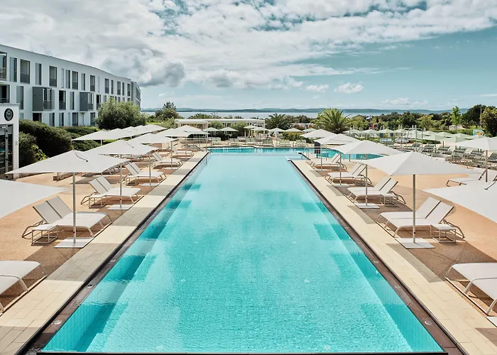 法肯斯特尼狄亚多拉家庭酒店 酒店