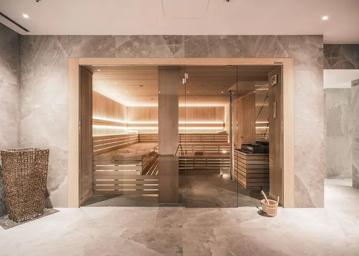 法肯斯特尼狄亚多拉家庭酒店 酒店